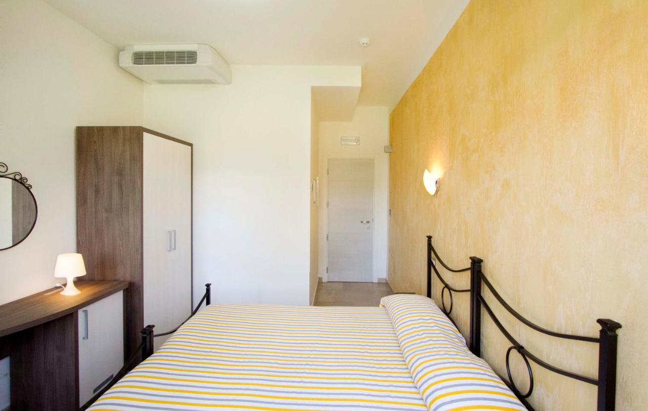 Hotel La Maestra กรอตตัมมาเร ภายนอก รูปภาพ