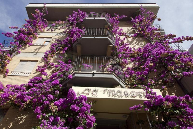 Hotel La Maestra กรอตตัมมาเร ภายนอก รูปภาพ